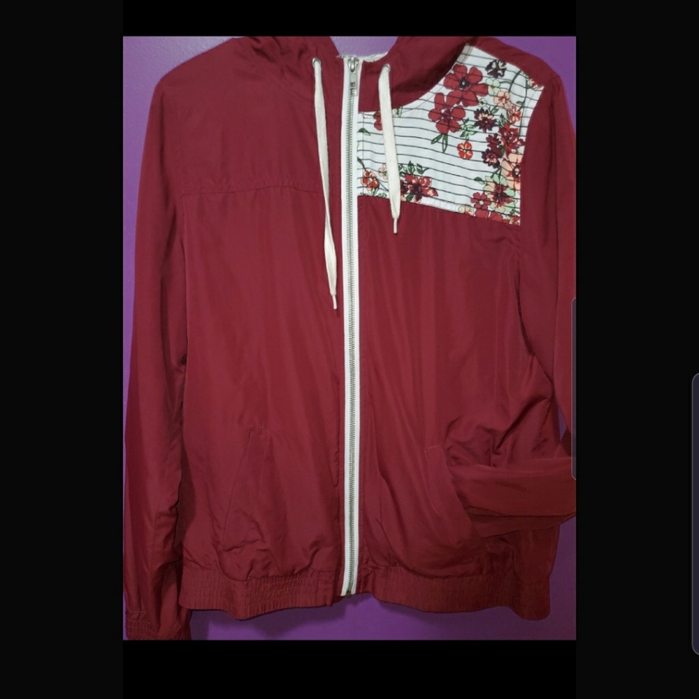 Empyre Windbreaker